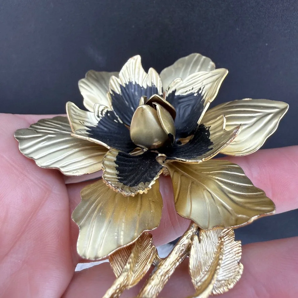 Vintage Hedy Flower Brooch Gold Black Enamel Textured Floral Pin READ